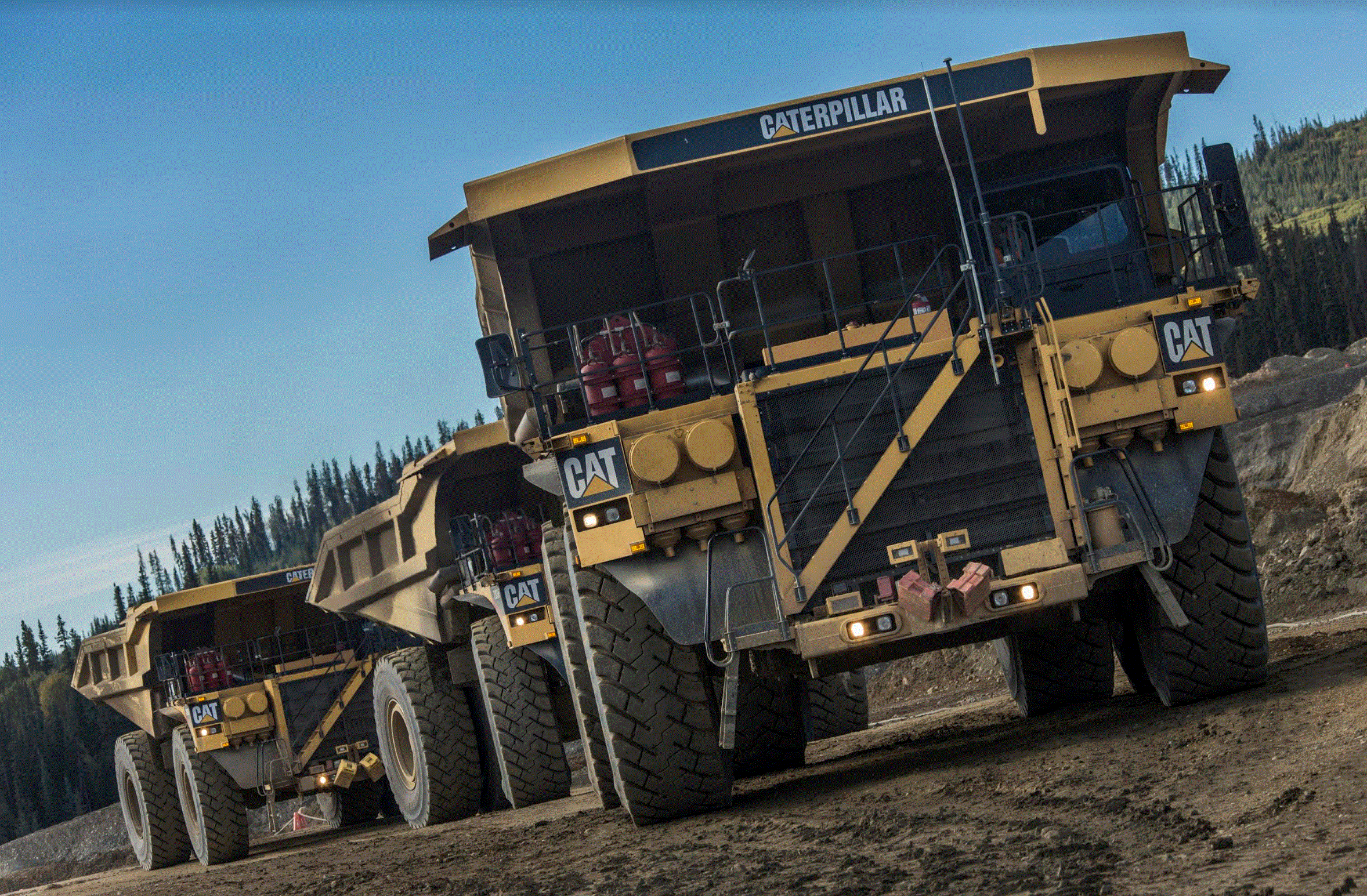 Truck Caterpillars 5000th 793 Headed For Australia Canadian Mining